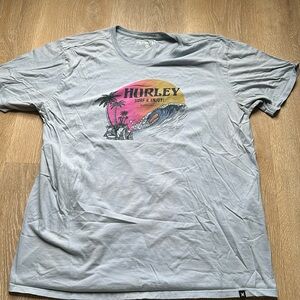 Hurley t shirt 🌊